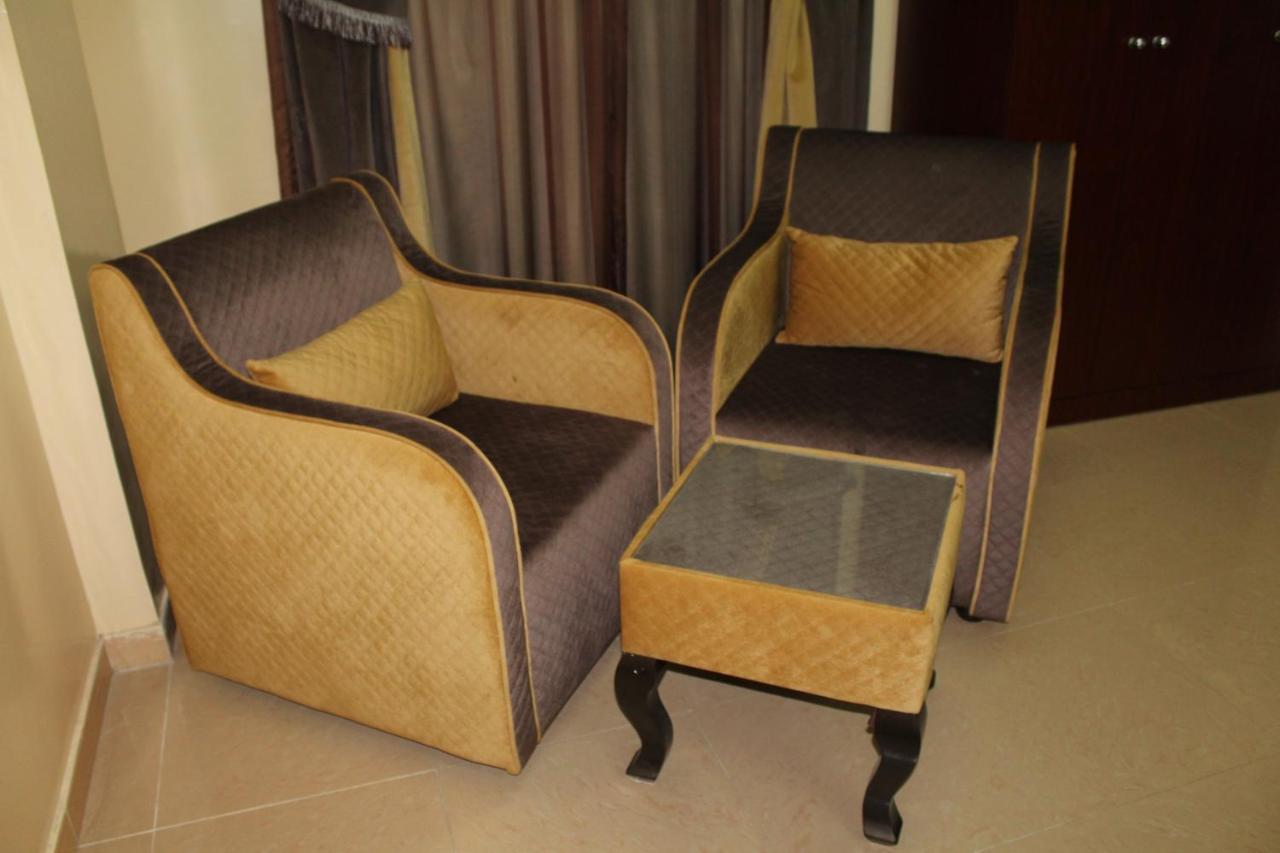 Al Aman Hotel Apartment Al-Burajmi Exteriér fotografie